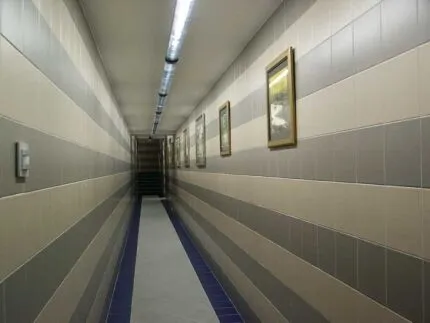 Проходной выключатель в коридоре